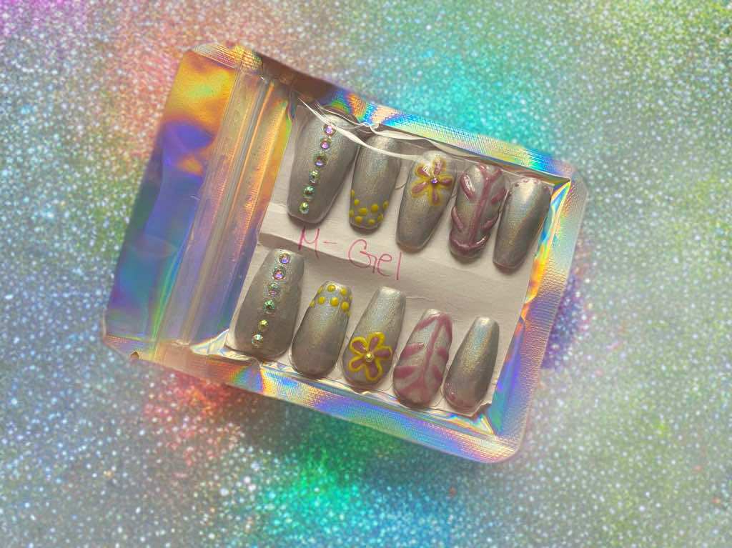 Holographic Gel Press Ons
